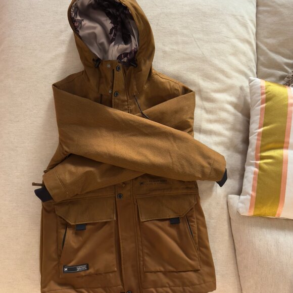 L1 Premium Goods Snowboard Jacket (Size M) - Picture 2 of 15